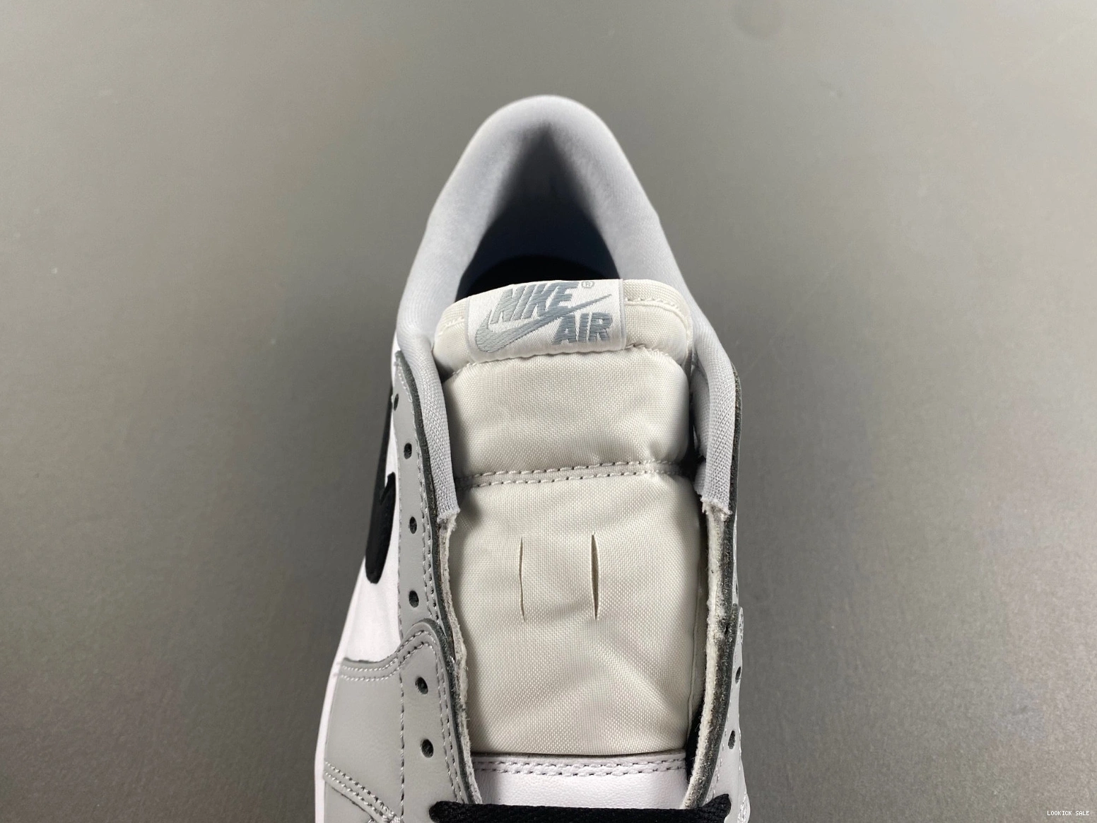 Rep Air 1  CZ0790-110 Jordan Low OG Barons 0516